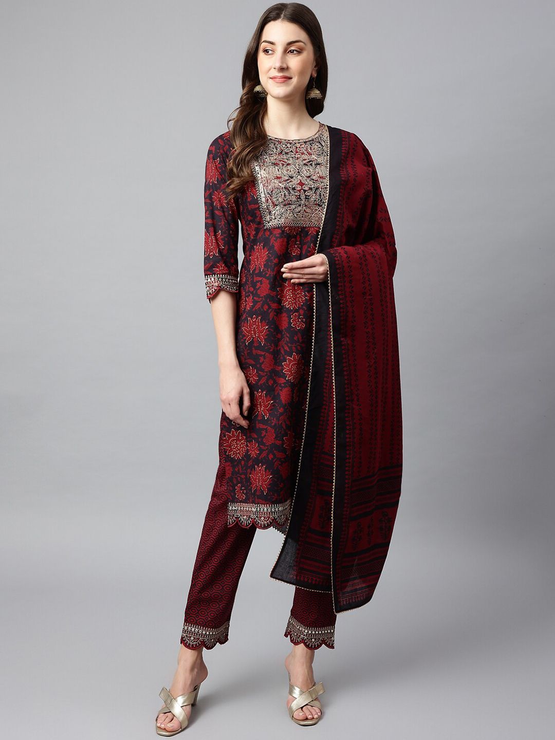 SHINOY Women Black Floral Printed Pure Cotton Kurta with Trousers & With Dupatta Price in India