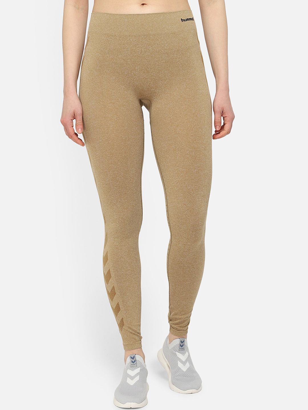 hummel Women Beige Solid Knitted Mid-Rise Stretchable Ankle Length Sports Tights Price in India