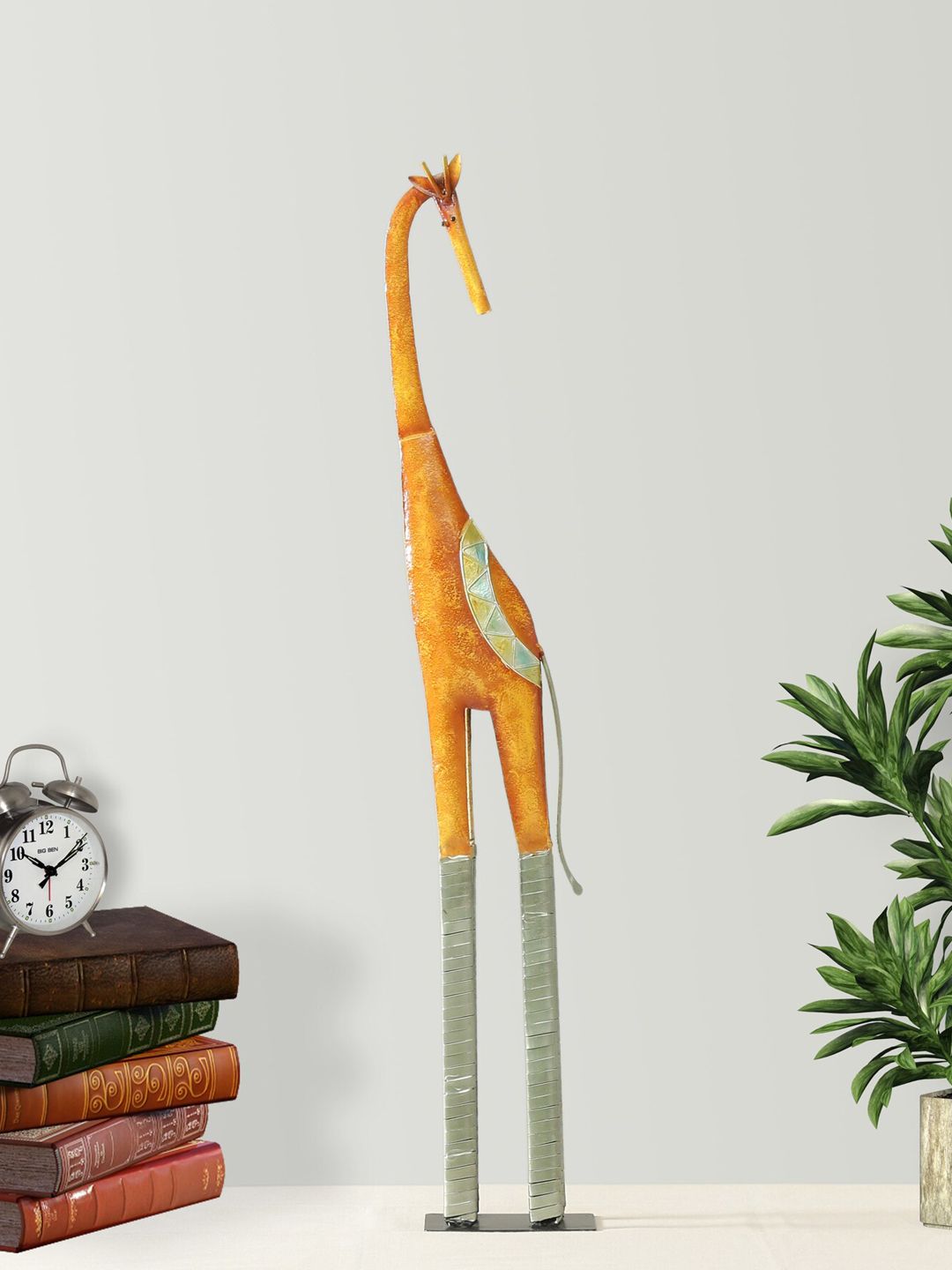 vedas Metallic-Toned Giraffe Showpiece Price in India