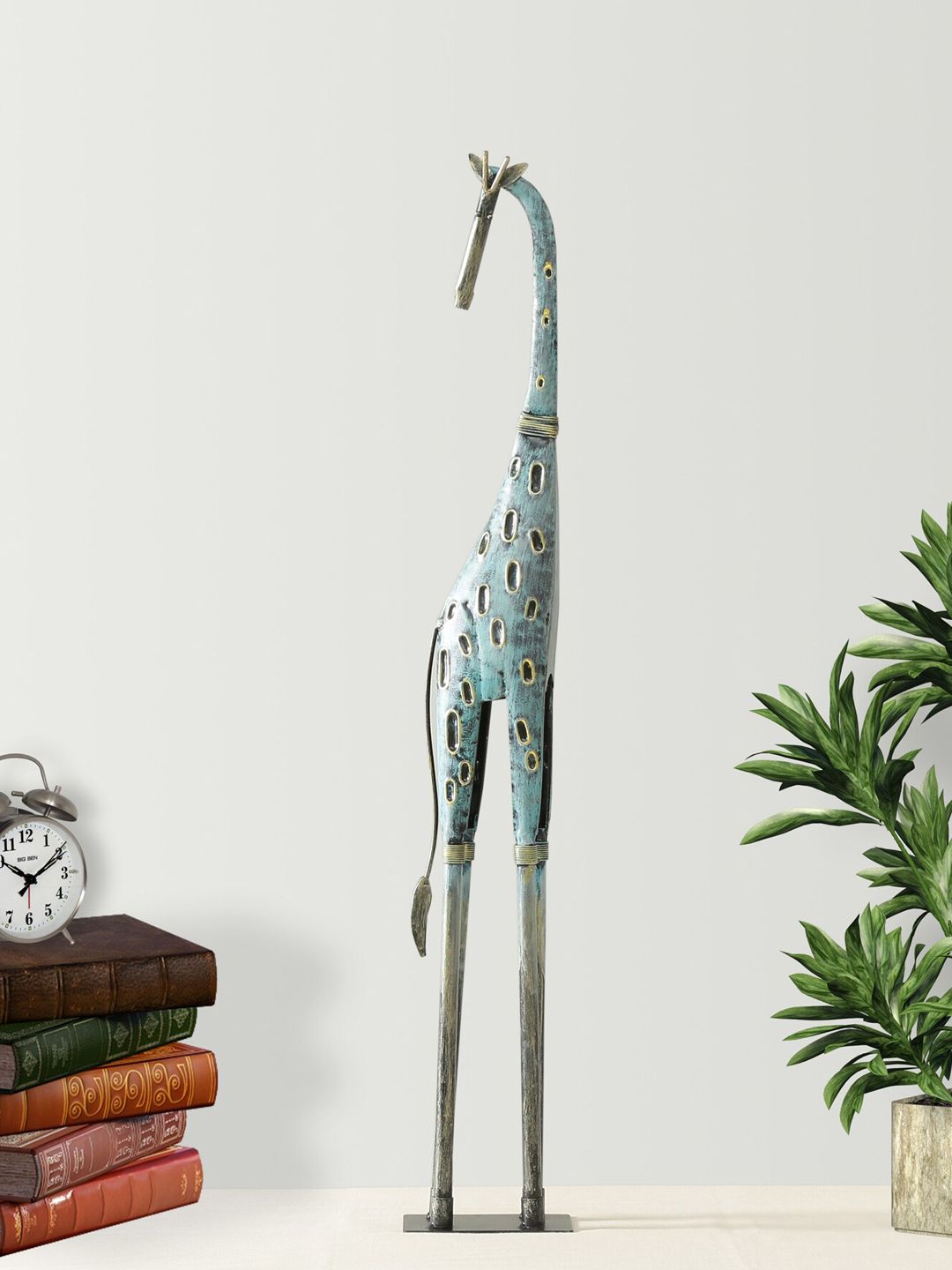 vedas Metallic-Toned Giraffe Showpiece Price in India