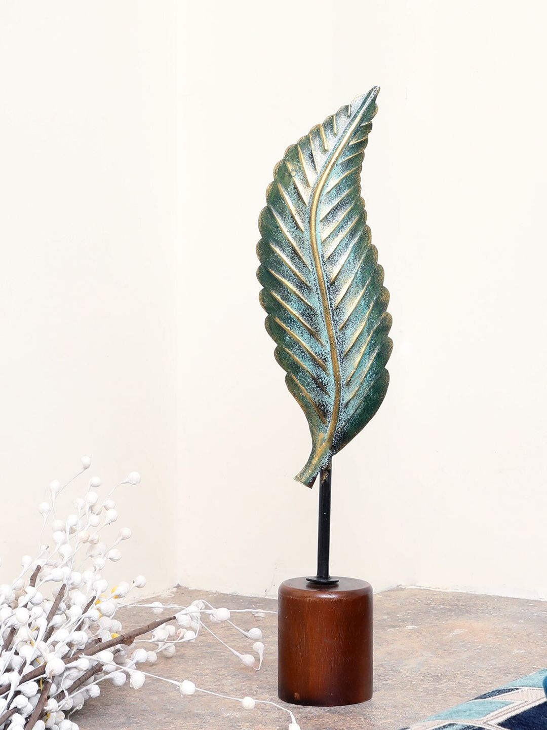 vedas Metallic-Toned T-Maiya Leaf Showpiece Price in India