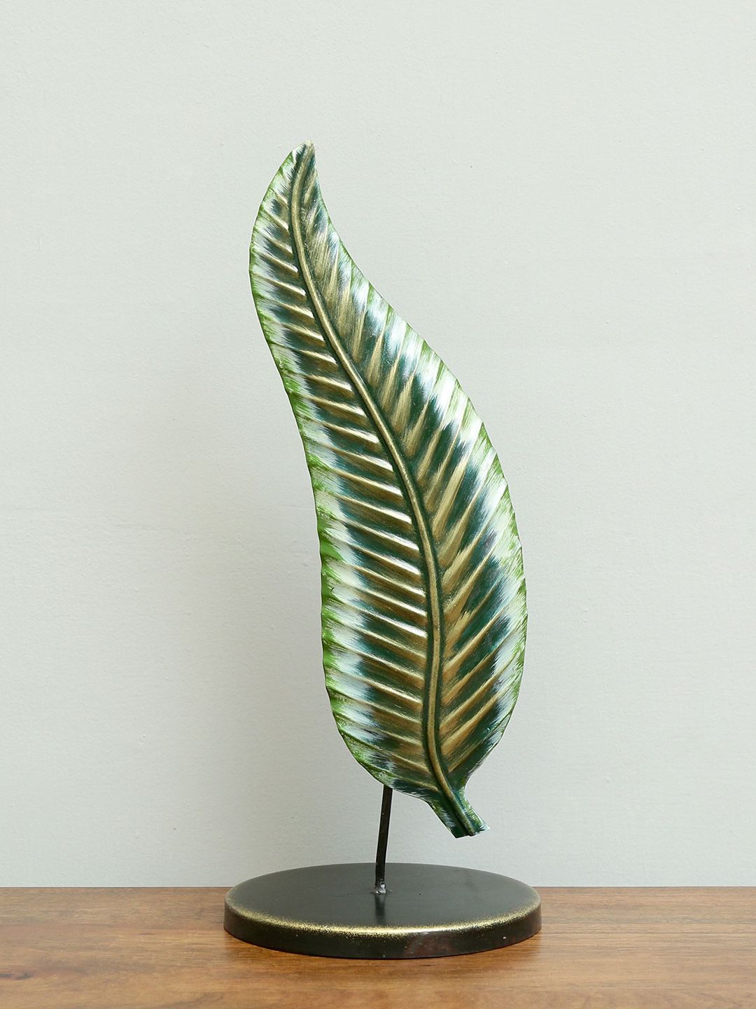 vedas Metallic-Toned & Green F-Spanish Leaf Table Decor Showpieces Price in India