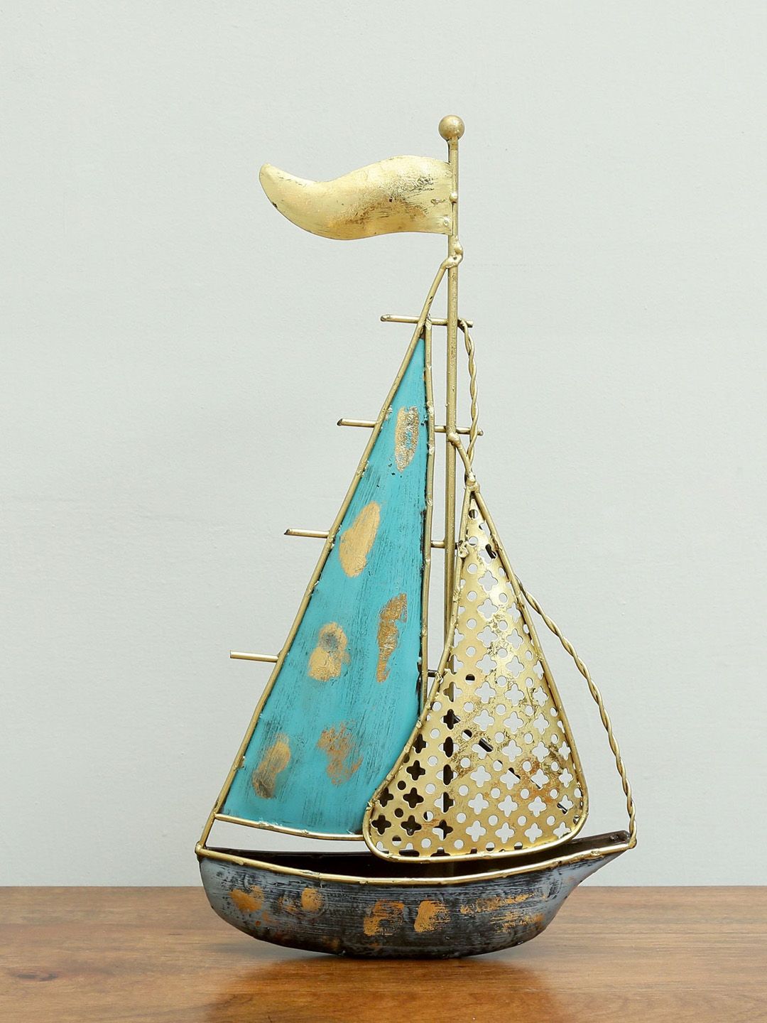 vedas Metallic-Toned F-Turkish Boat Showpiece Price in India