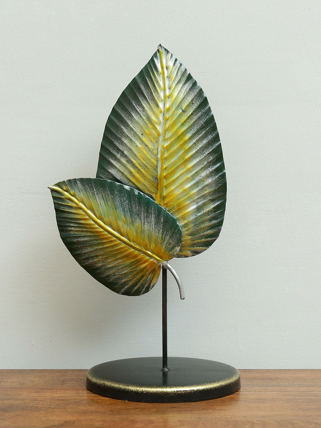 vedas Metallic-Toned & Green F-Abies Leaf Showpiece Price in India