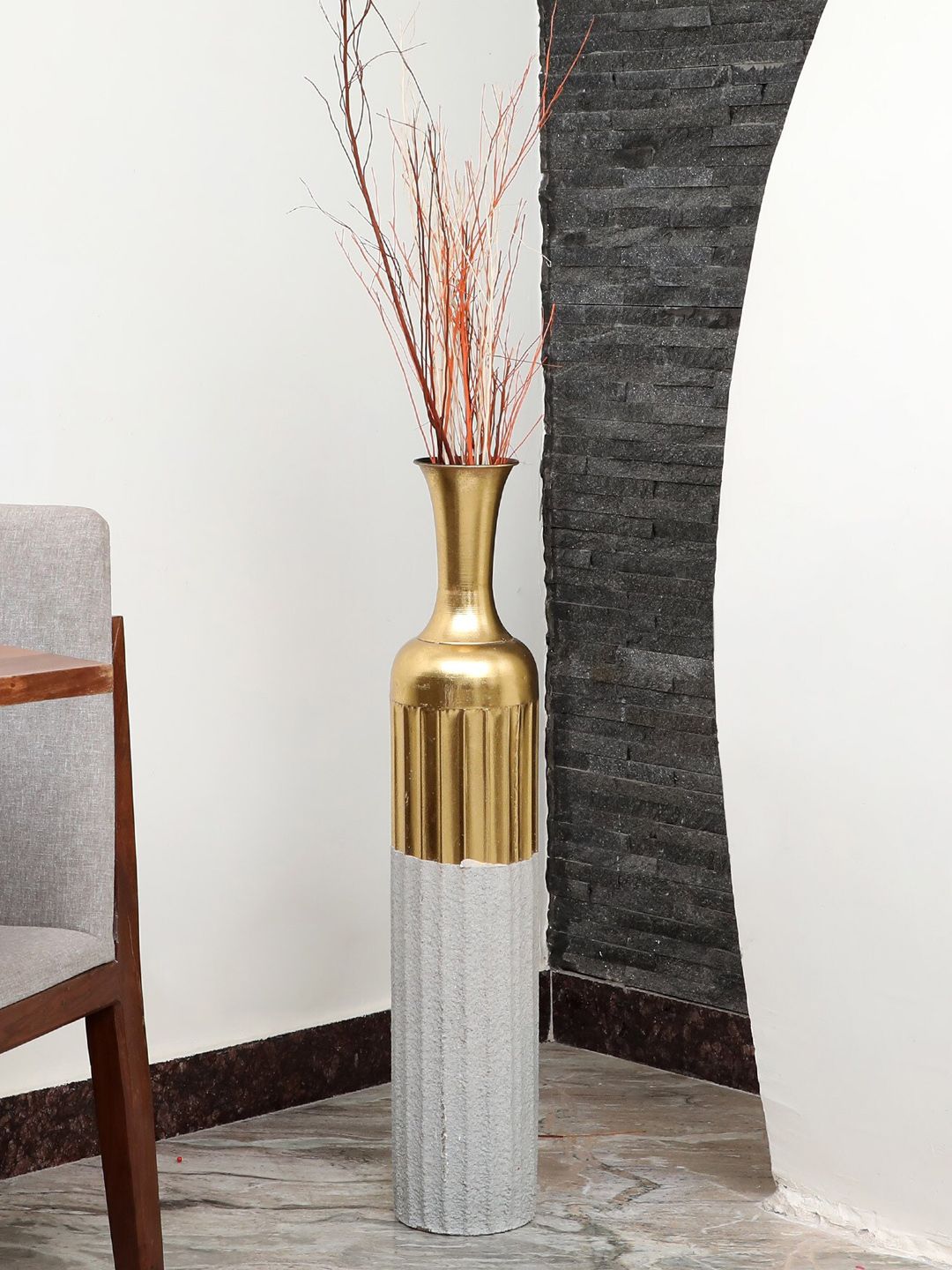 vedas Metallic-Toned & Silver-Toned Textured Vase Price in India