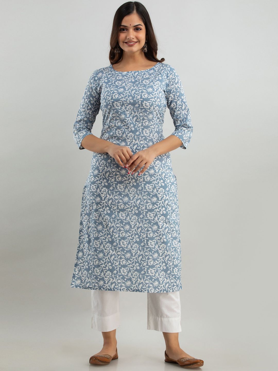 Women Touch Women Grey & White Floral Printed Floral Pure Cotton Straight Kurta Price in India