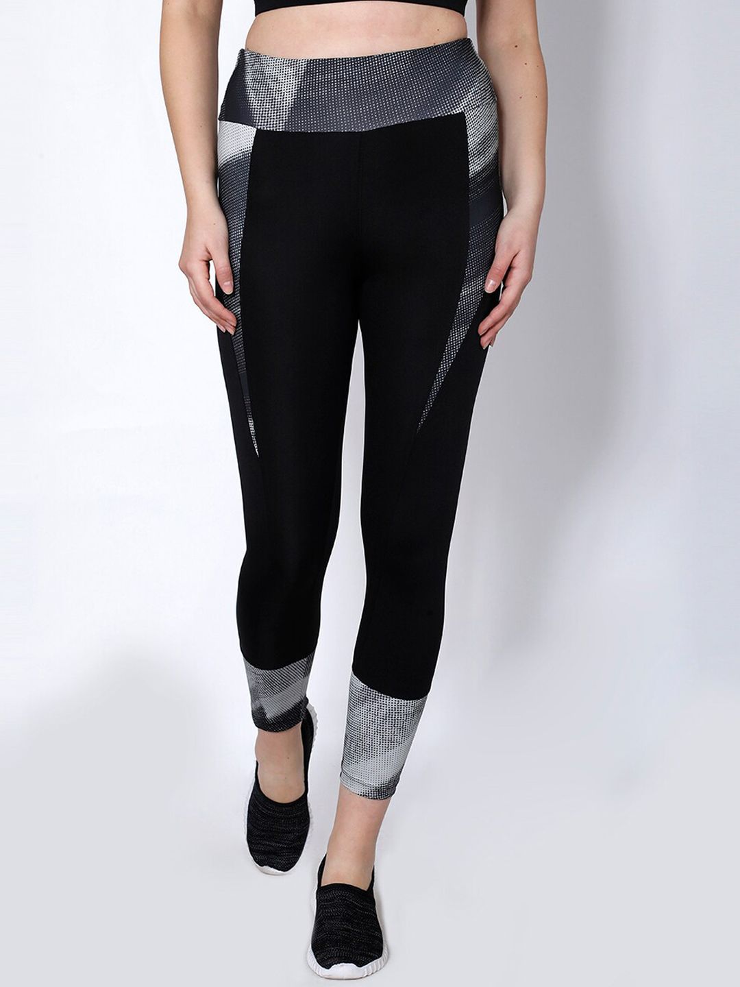 Yogue Activewear Women Black & Grey Colourblocked Rapid-Dry Ankle-Length Tights Price in India