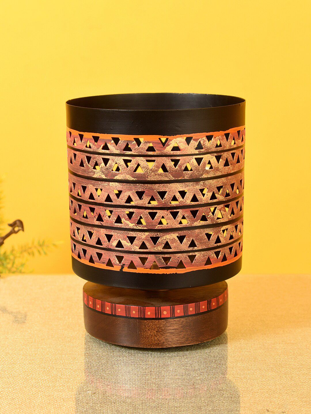 AAKRITI ART CREATIONS Rose Gold-Toned & Black Cylindrical Shaped Table Lamp Price in India
