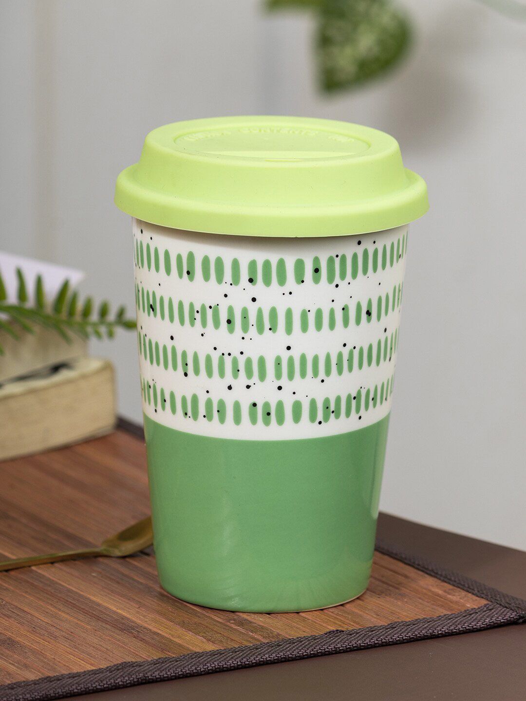MARKET99 Green & White Printed Ceramic Glossy Mug With Lid Price in India