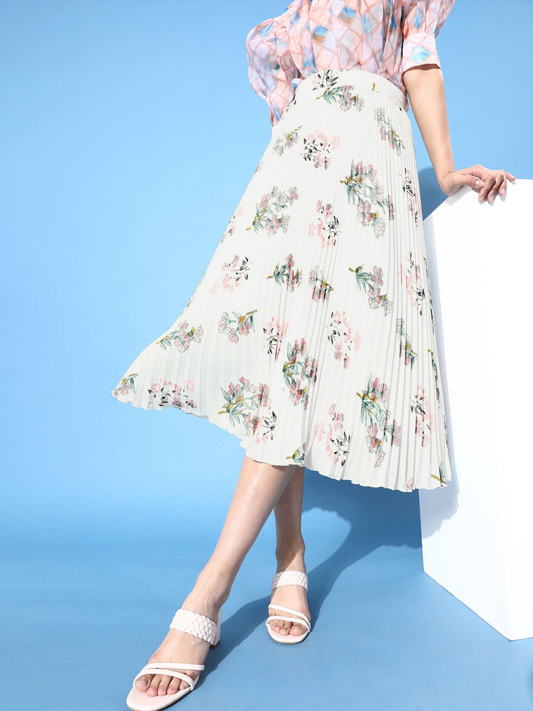 KASSUALLY Women Classic White Floral Pleated Form Skirt Price in India