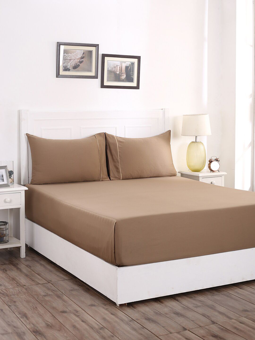 MASPAR Brown 300 TC King Bedsheet with 2 Pillow Covers Price in India
