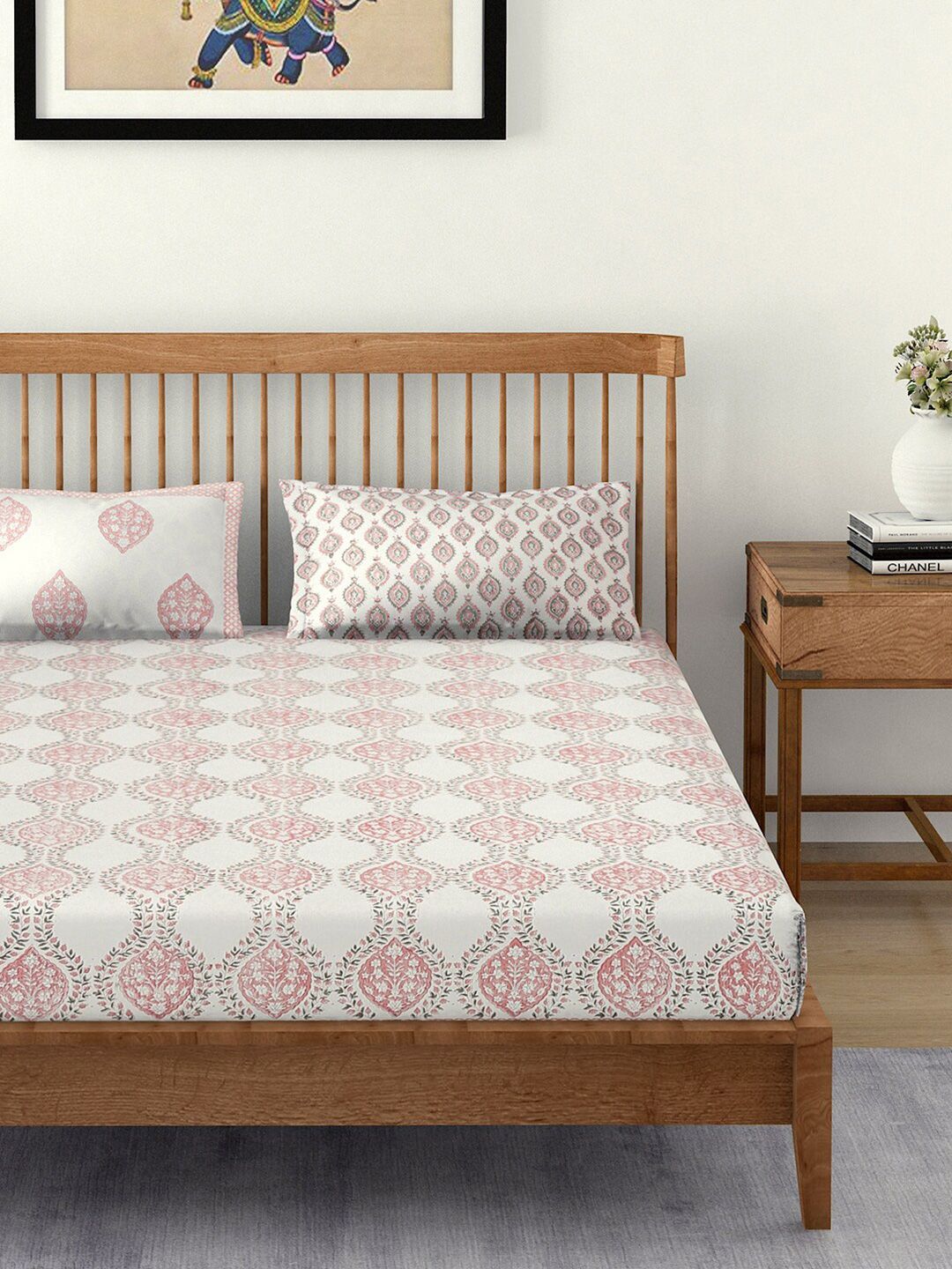 EK BY EKTA KAPOOR Off White & Pink Ethnic Motifs 120 TC King Bedsheet with 2 Pillow Covers Price in India