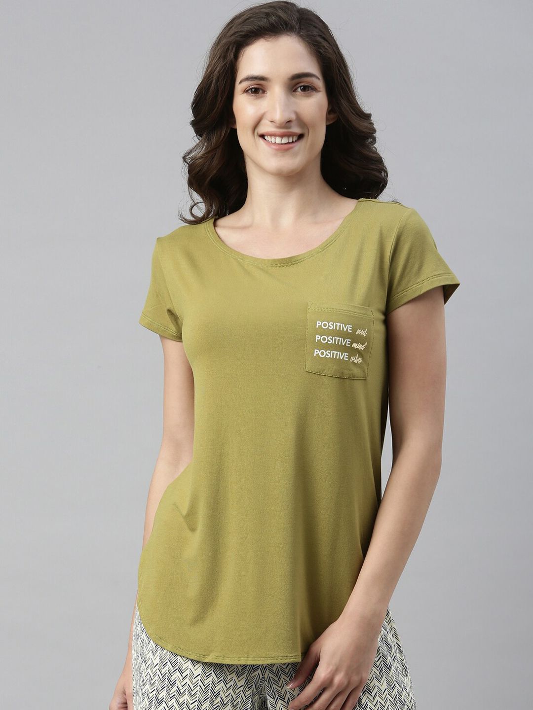 Enamor Women Green Printed Relaxed-Fit Lounge T-shirts Price in India