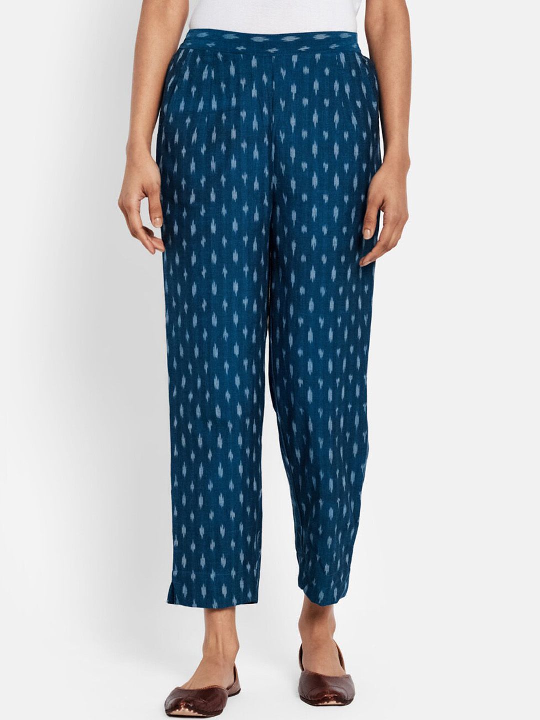 Fabindia Women Blue Ikat Printed Tapered Fit Printed Cotton Cropped Trousers Price in India