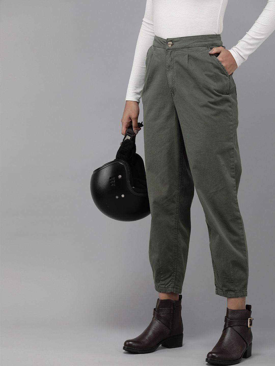 The Roadster Lifestyle Co. Women Cropped Trousers Price in India