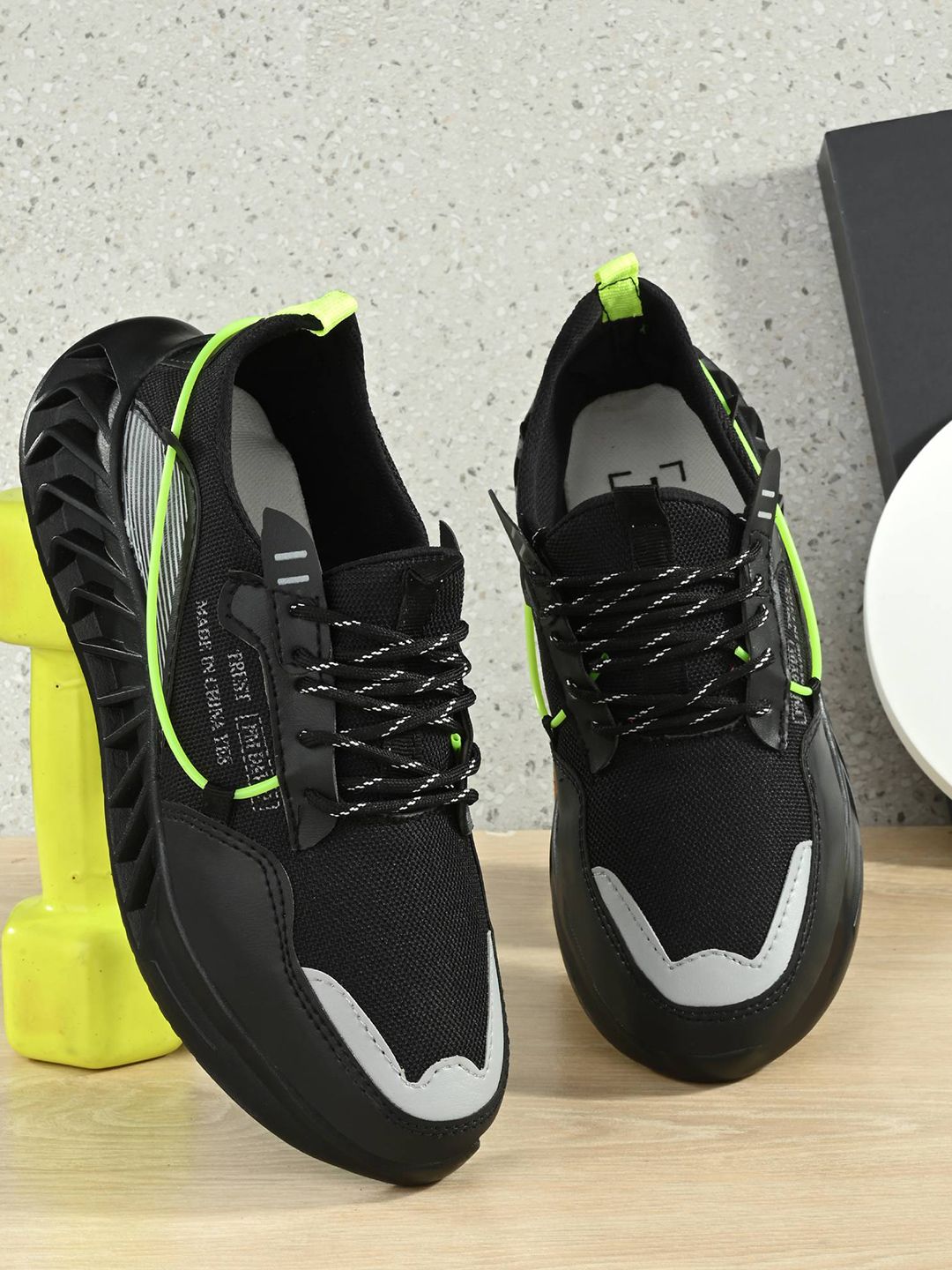 Hundo P Men Black Walking Non-Marking Shoes