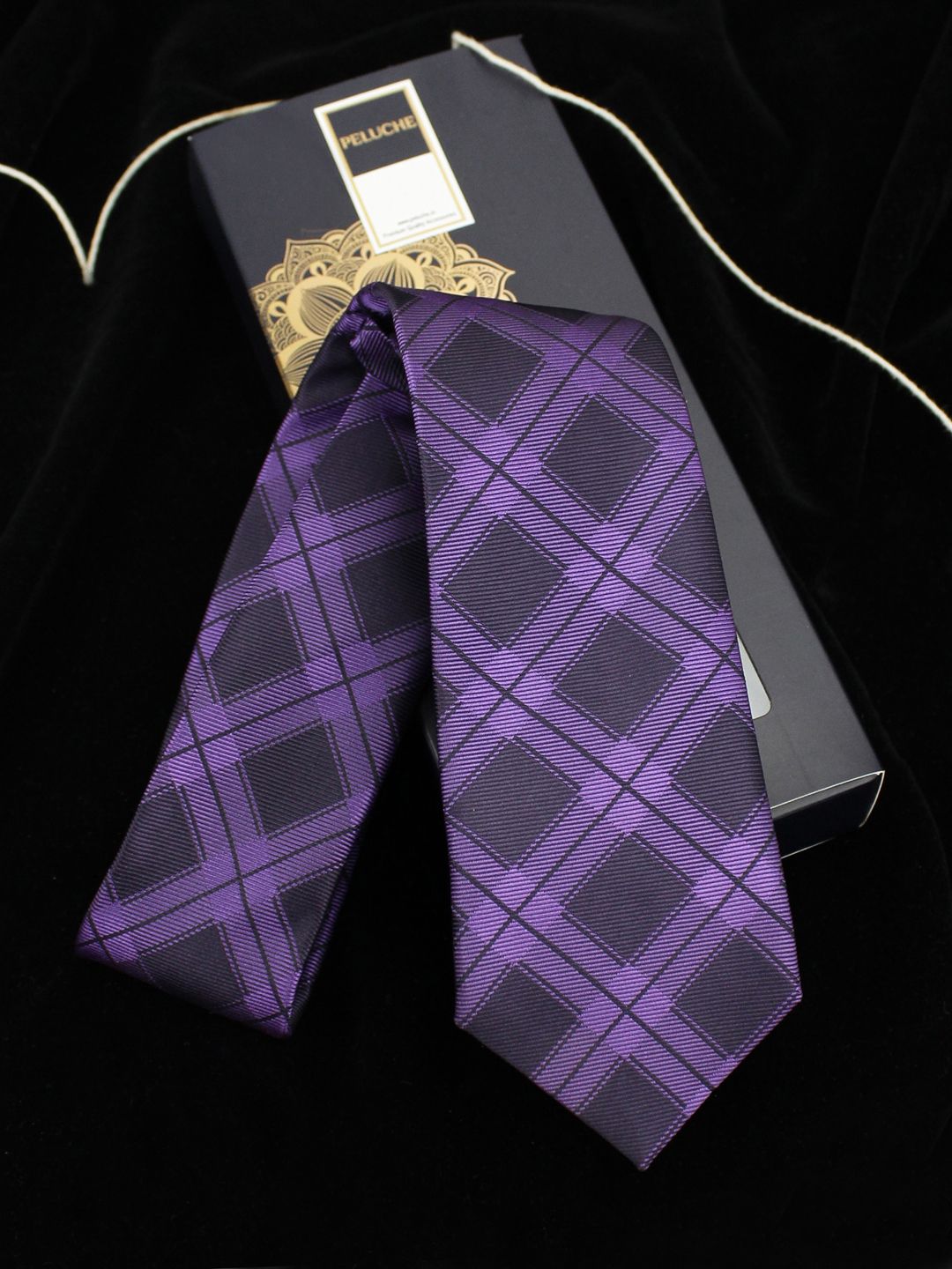 PELUCHE Men Purple & Black Checked Broad Tie