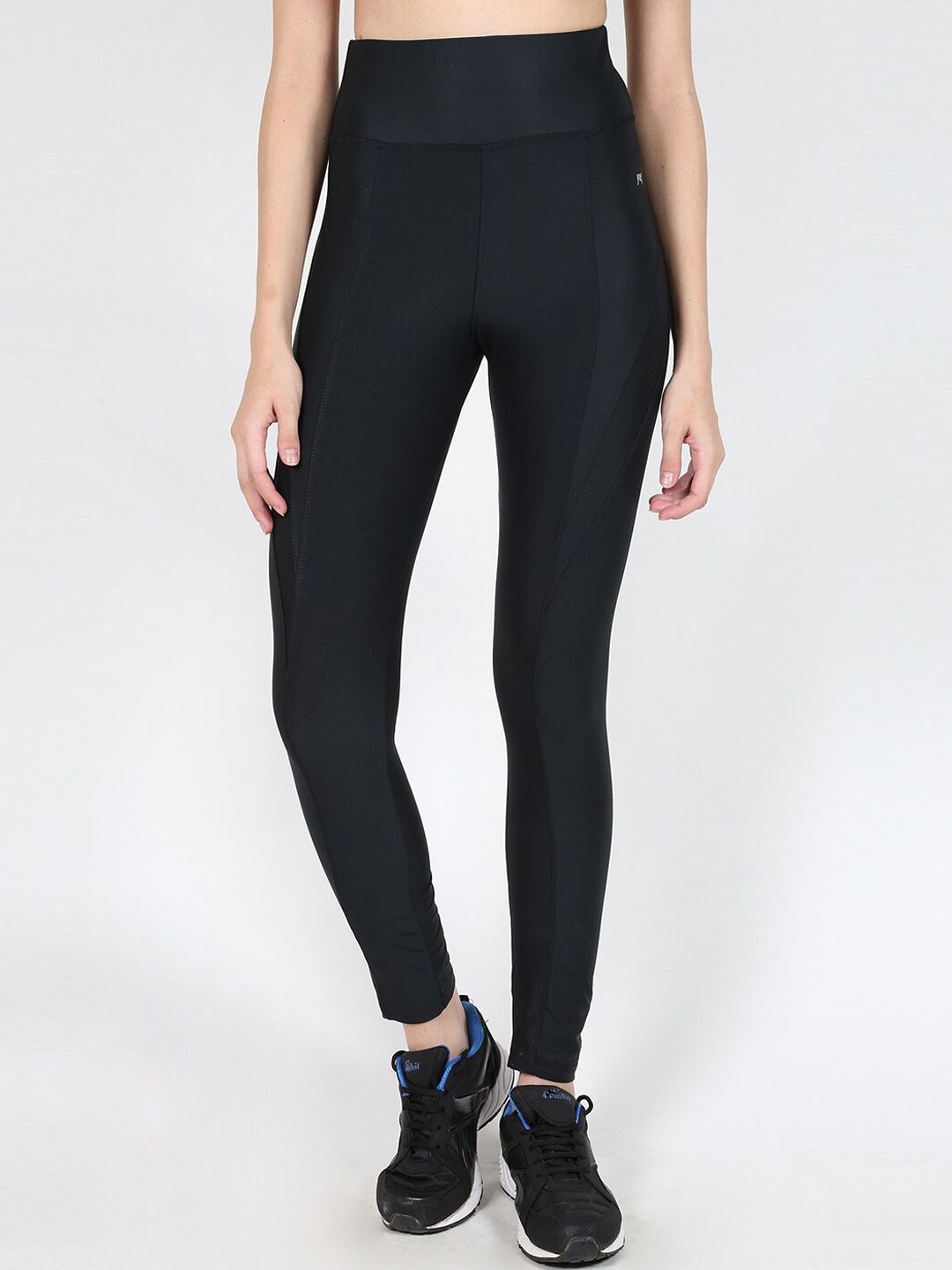 Yogue Activewear Women Black Solid Tights Price in India