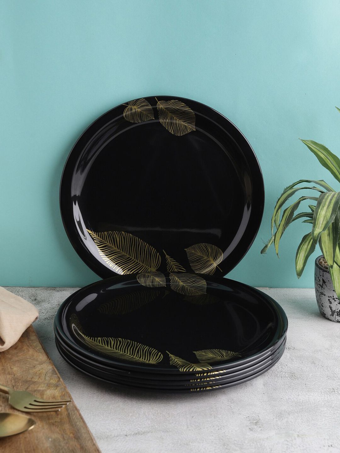 Servewell Black & Yellow 6 Pieces Floral Printed Melamine Glossy Plates Price in India