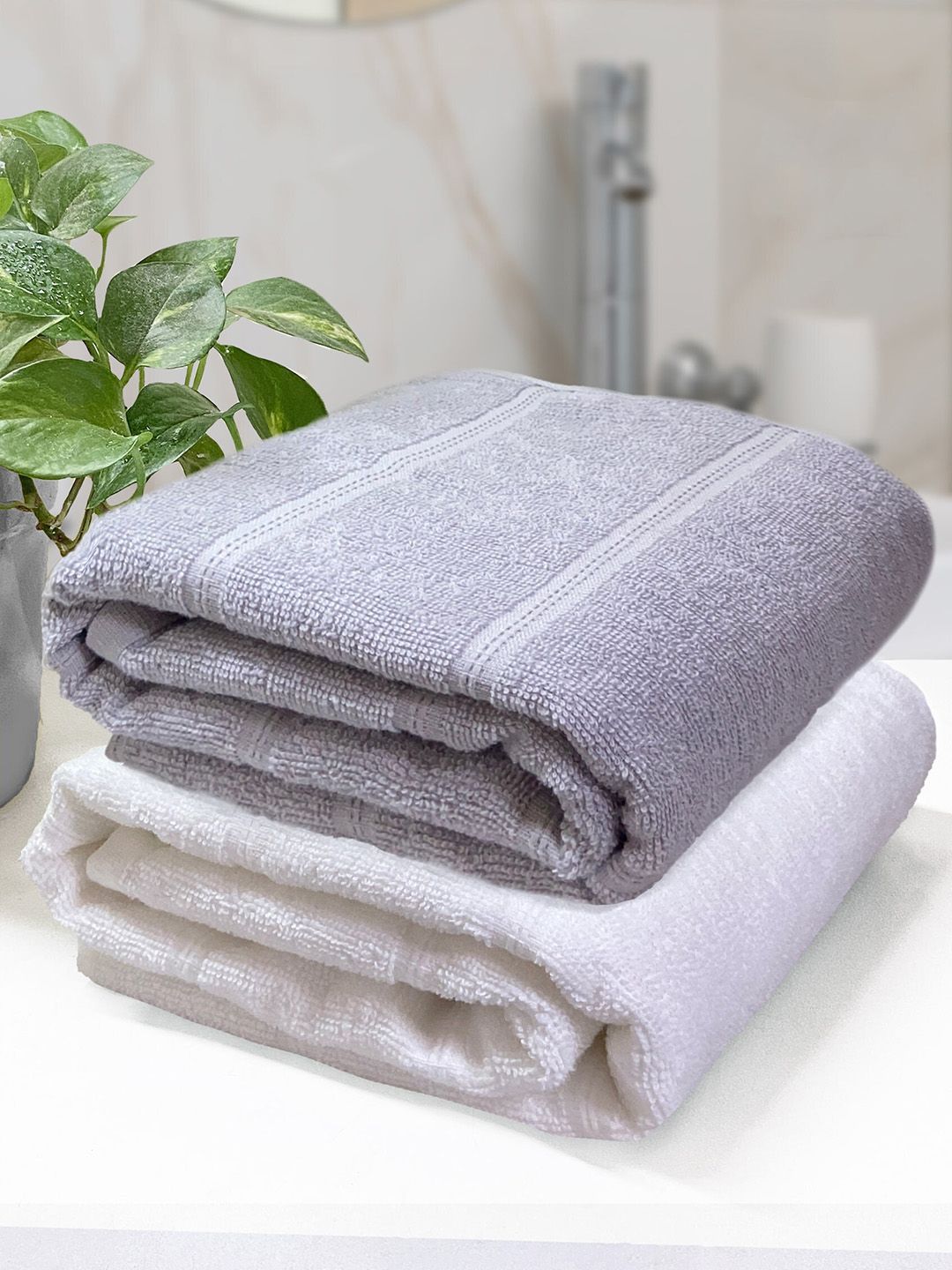 Heelium Grey & White Pack of 2 250GSM Bath Towels Price in India