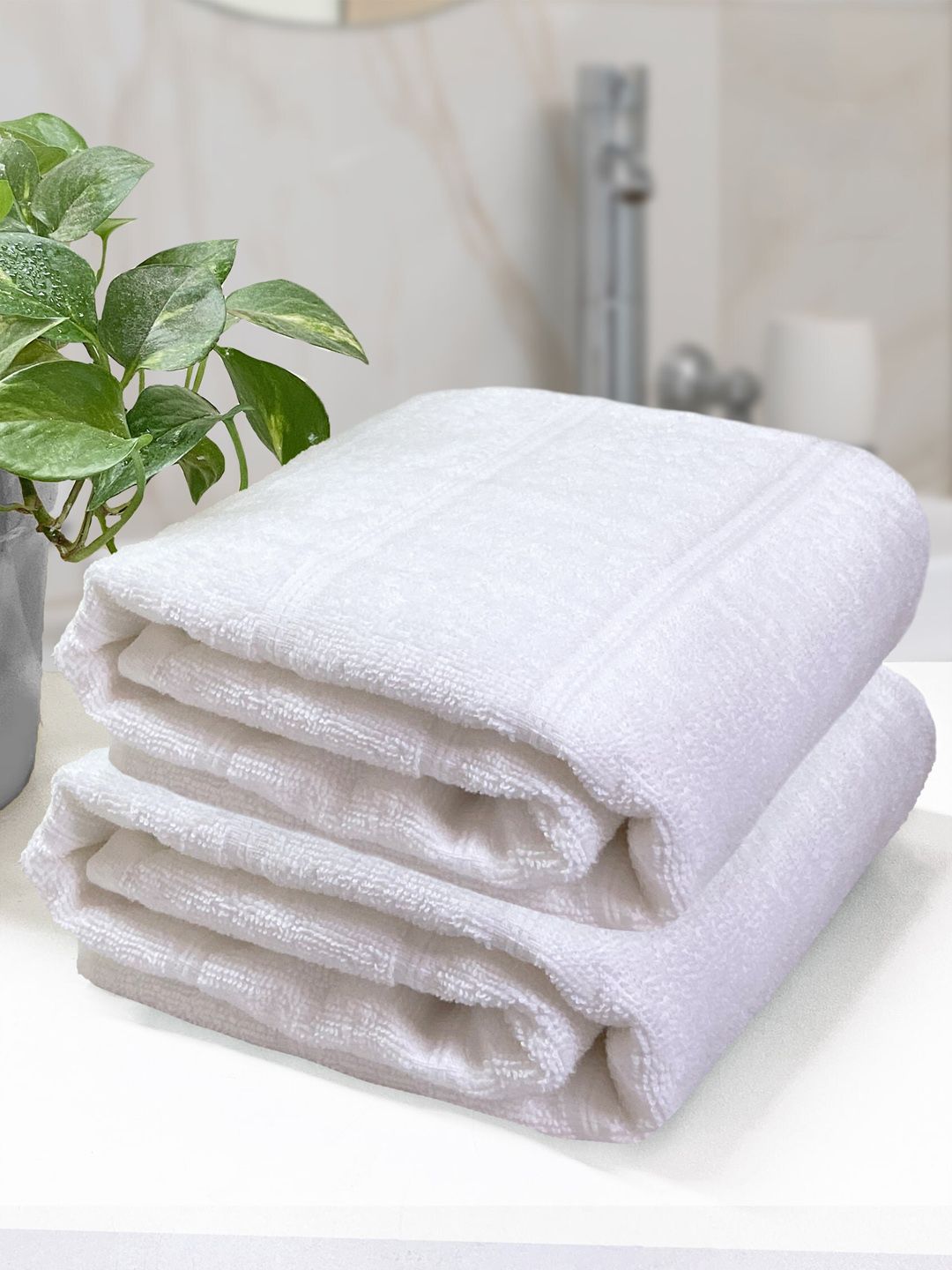 Heelium Pack of 2 White 250 GSM Bamboo Anti-Bacterial Bath Towels Price in India