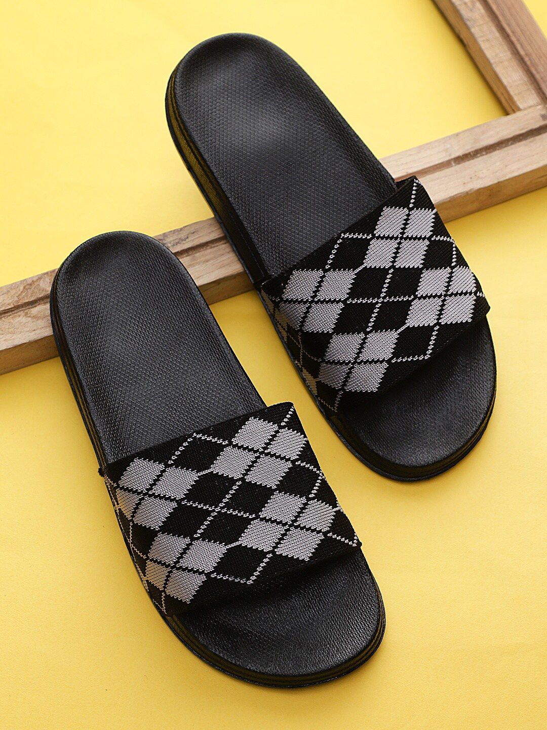 Pampy Angel Women Black Printed Rubber Sliders Price in India