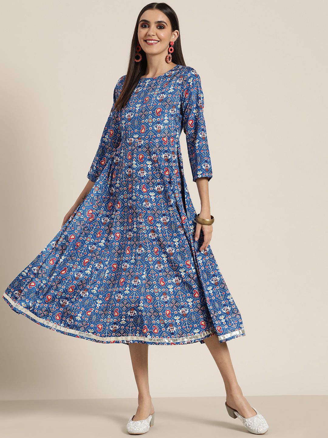 Shae by SASSAFRAS Blue & White Ethnic Motifs Ethnic A-Line Midi Dress Price in India