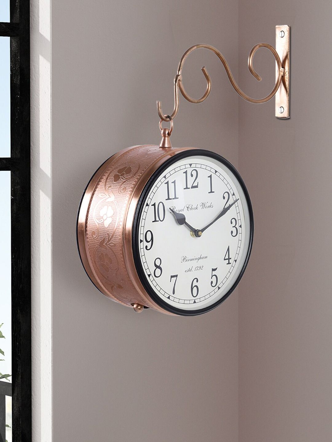 Aapno Rajasthan Pink & White Contemporary Wall Clock Price in India