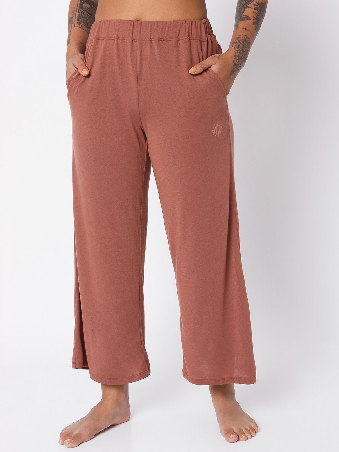 Silvertraq Brown Relaxed-Fit Lounge Pants Price in India