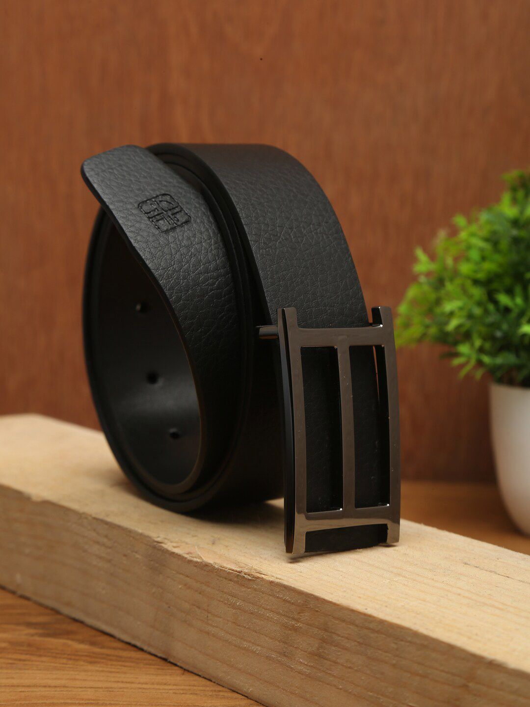 Carlton London Men Black Leather Belt deal from myntra