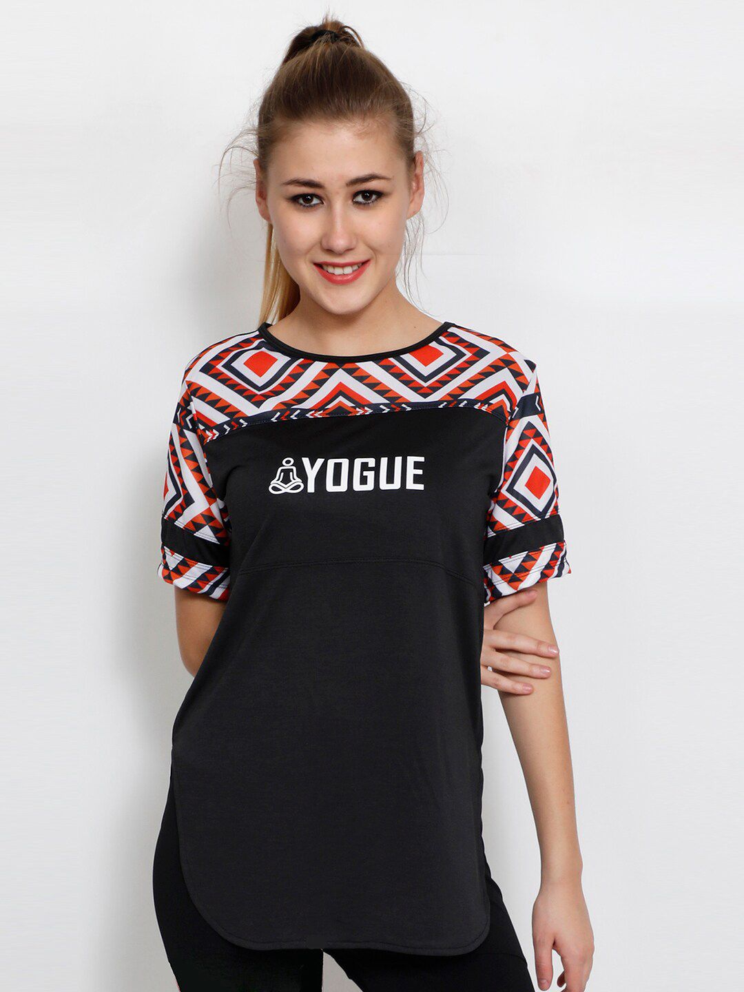 Yogue Activewear Women Charcoal Grey & Red Tribal Printed Longline Sports T-shirt Price in India