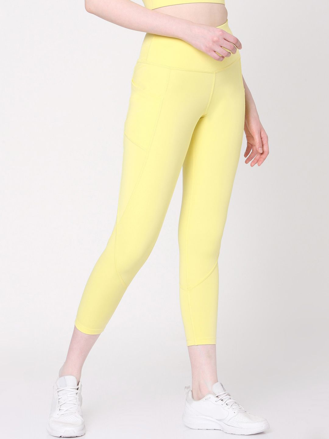 Silvertraq Women Yellow Rapid Dry Anti-Odour Aura 7/8 Cropped Tights Price in India