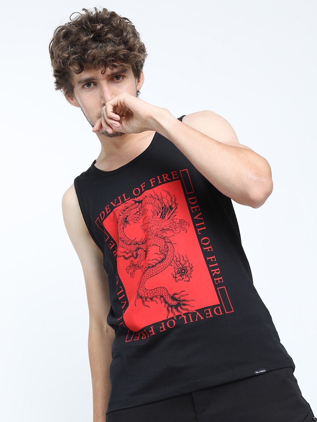 HIGHLANDER Men Black Printed Slim Fit Cotton T-shirt deal from myntra