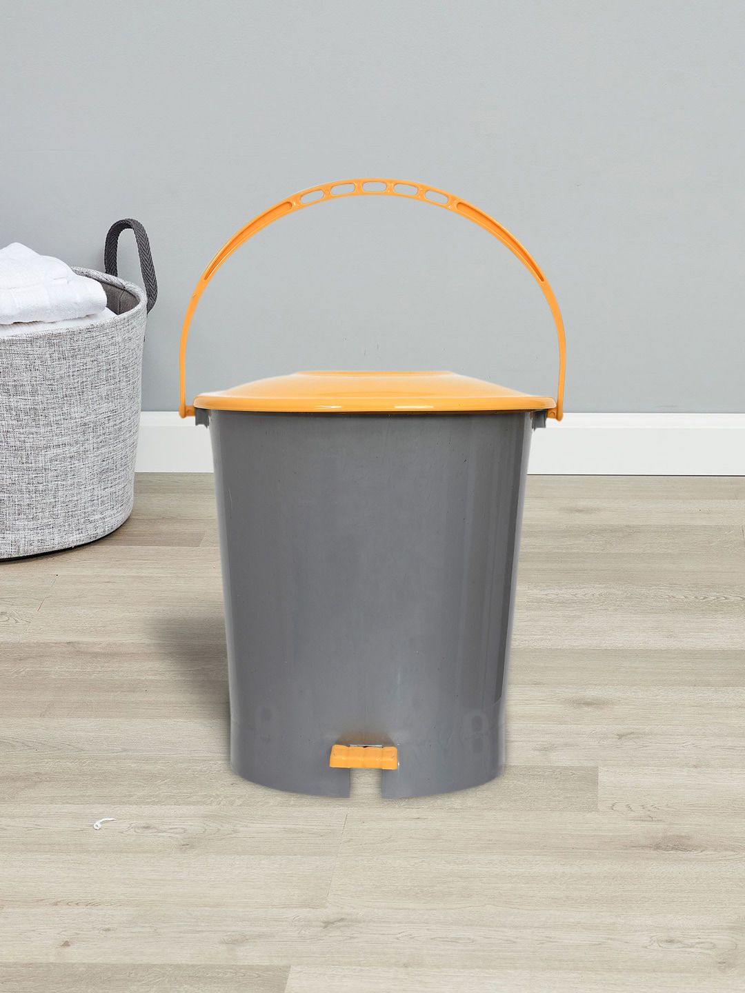 Kuber Industries Set Of 2 Grey & Yellow Solid Dustbin With Handle Price in India