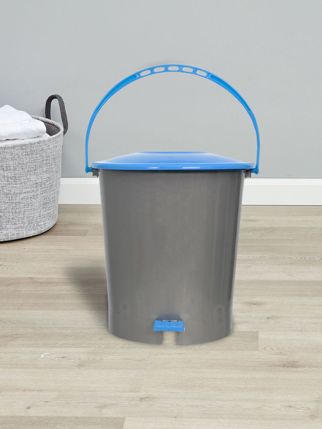 Kuber Industries Set Of 2 Grey & Blue Solid 5L Pedal Dustbin With Handle Price in India