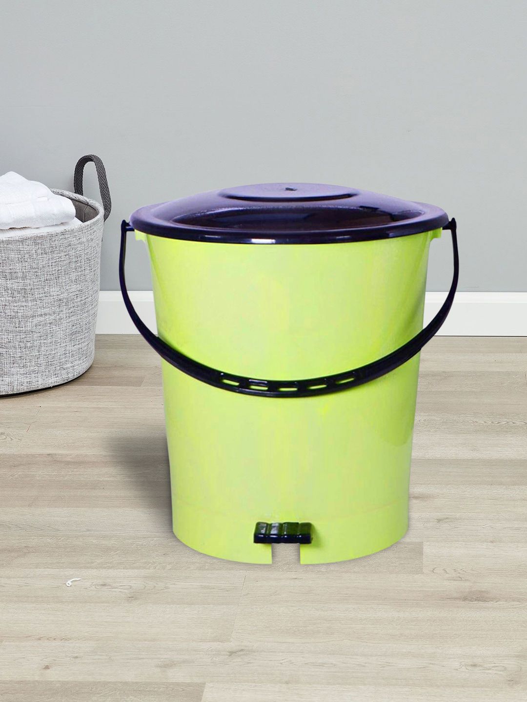 Kuber Industries Set Of 2 Green & Black Solid Dustbin Price in India