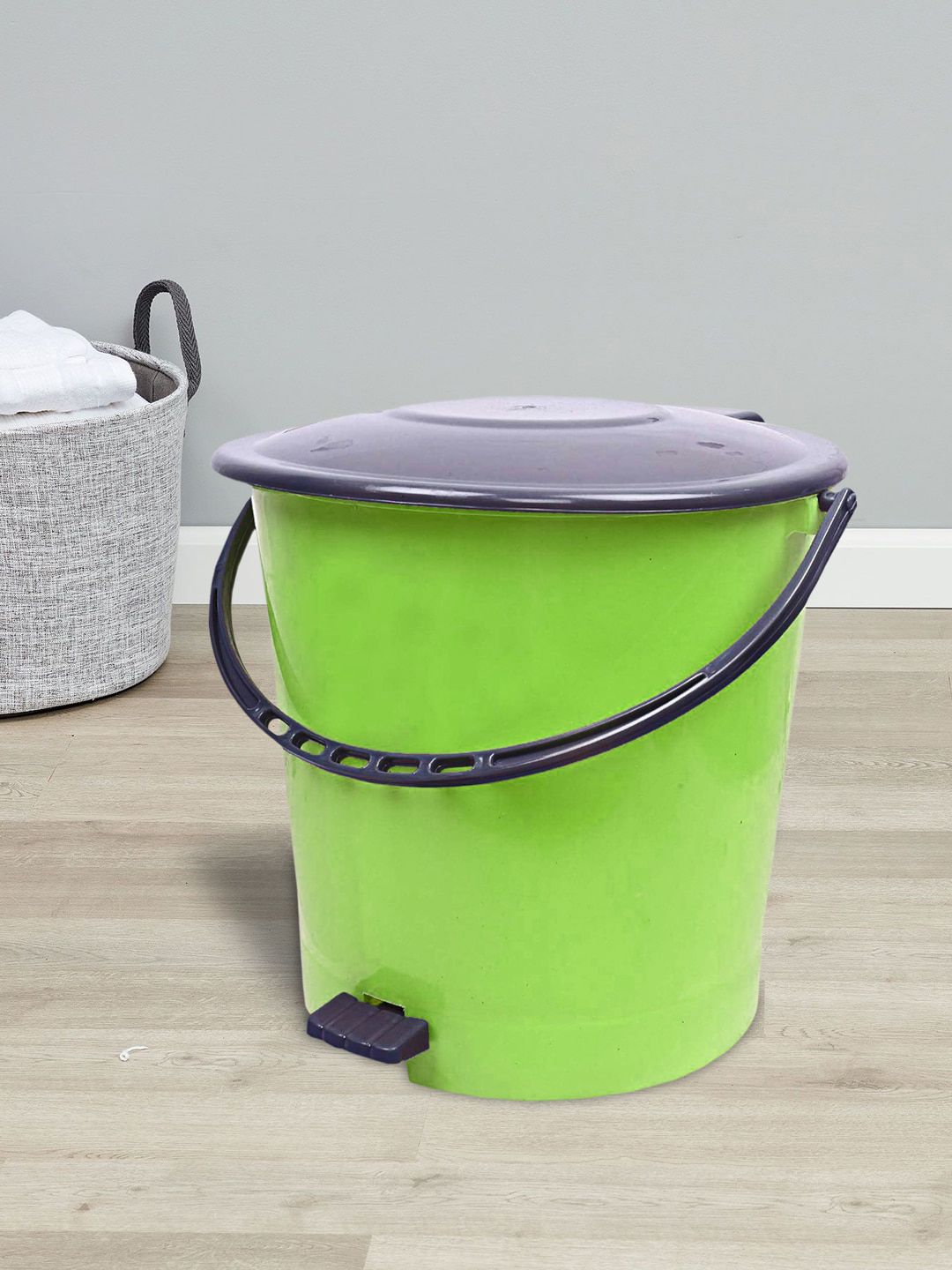 Kuber Industries Set Of 2 Black & Green Plastic Pedal Dustbin With Handle Price in India