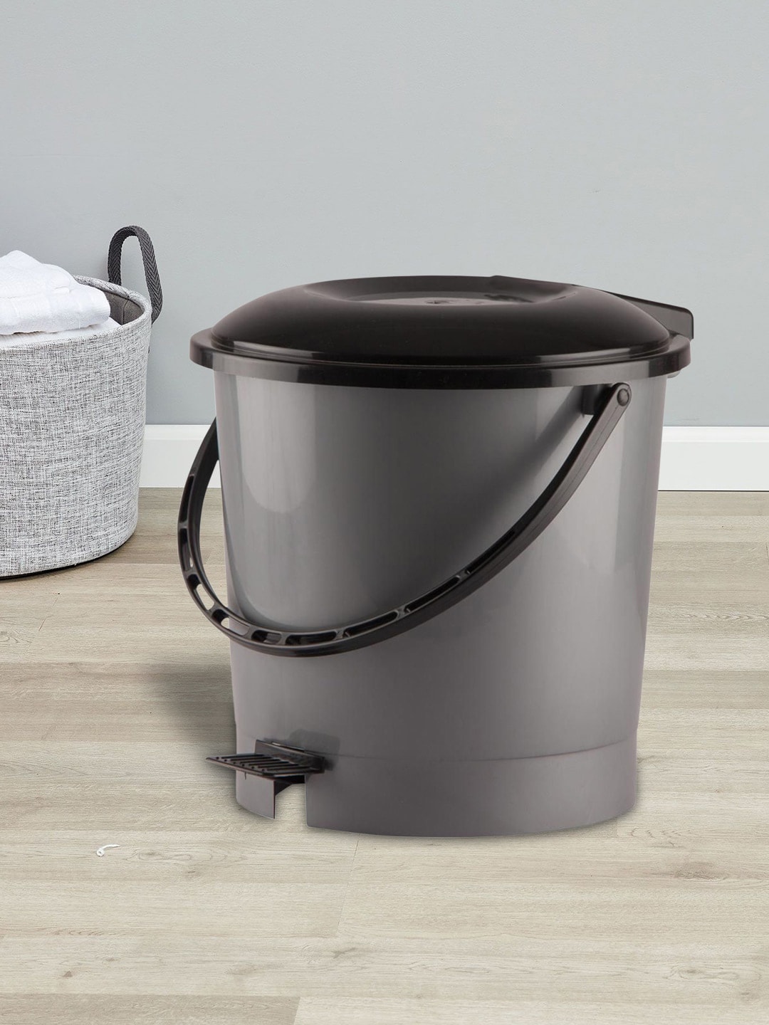 Kuber Industries Set Of 2 Grey & Black Plastic Pedal Dustbin With Handle Price in India