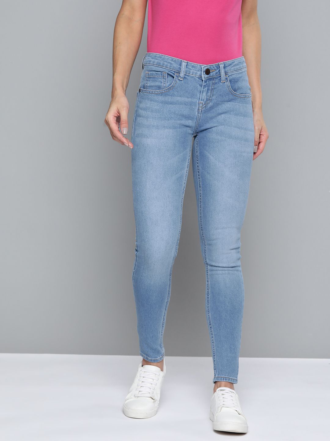 HERE&NOW Women Blue Skinny Fit Light Fade Stretchable Jeans Price in India