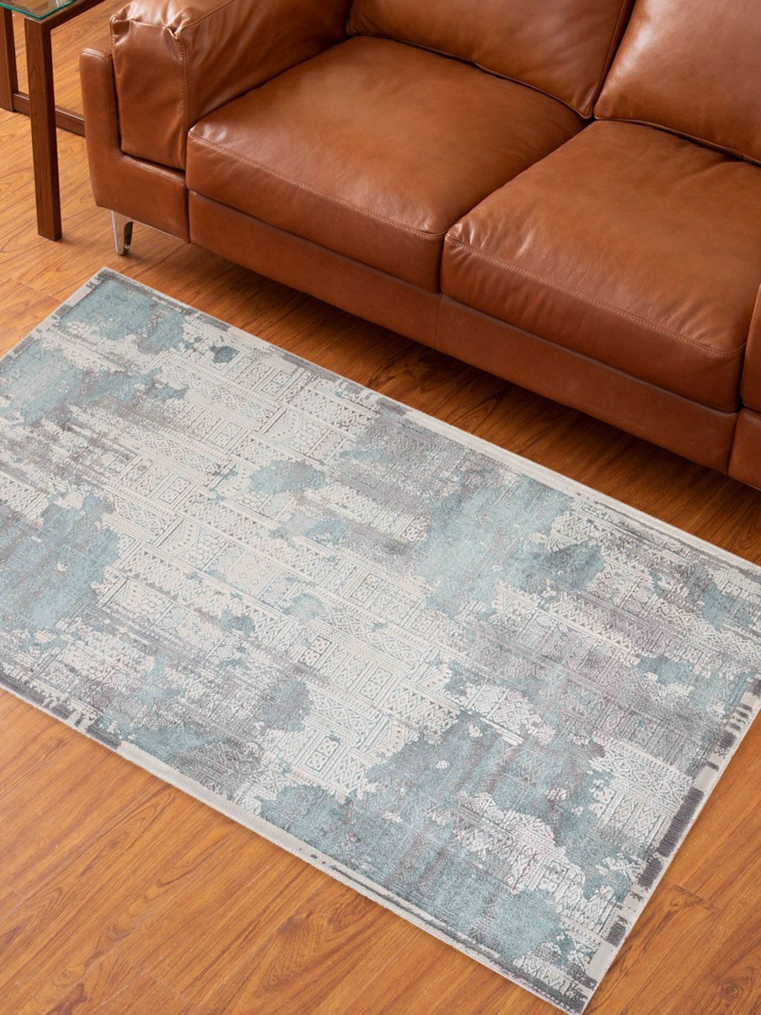 Home Centre Grey Textured Rectangular Carpet Price in India