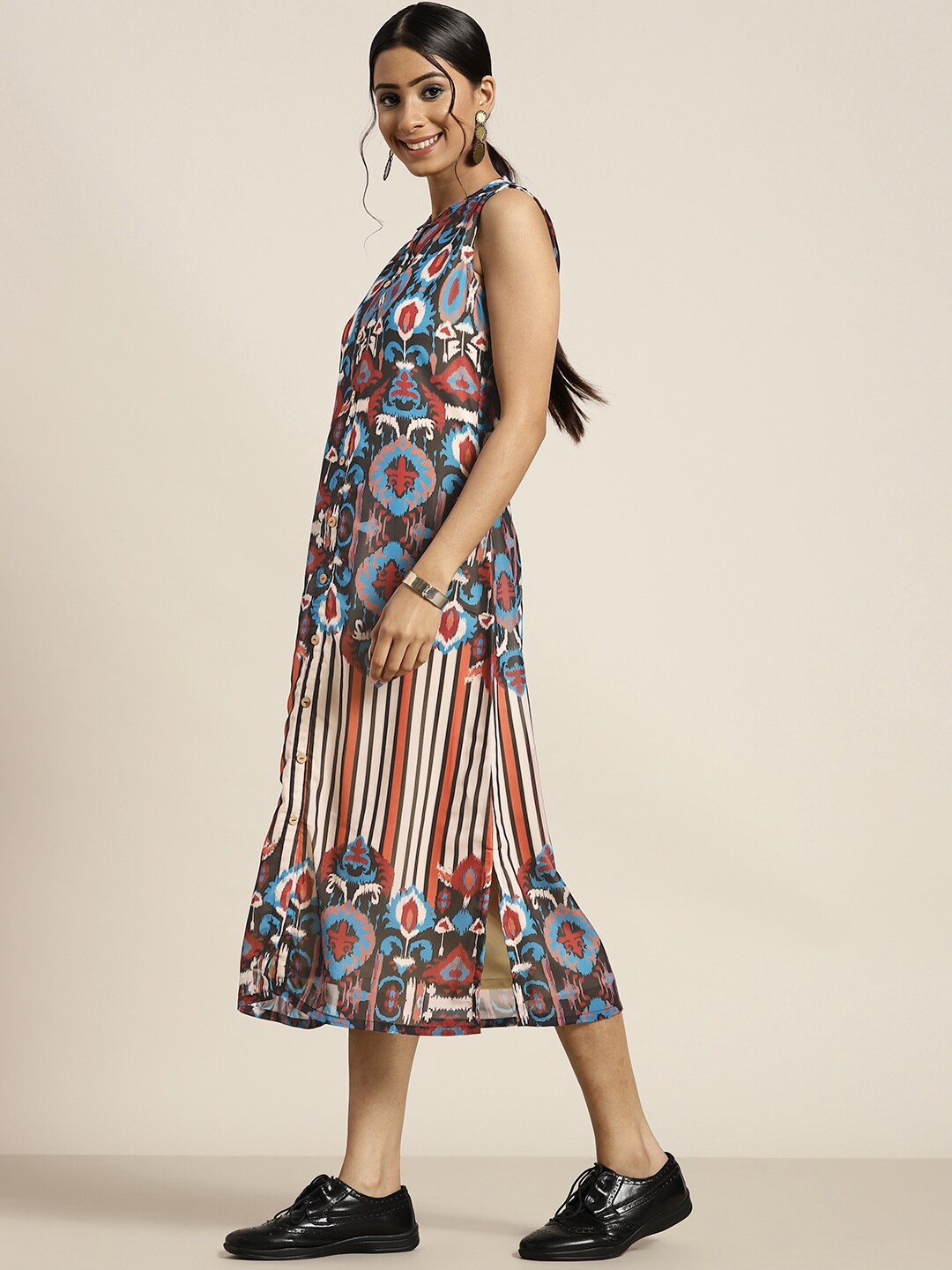 Sangria White & Blue Ethnic Motifs Georgette Ethnic A-Line Midi Dress Price in India