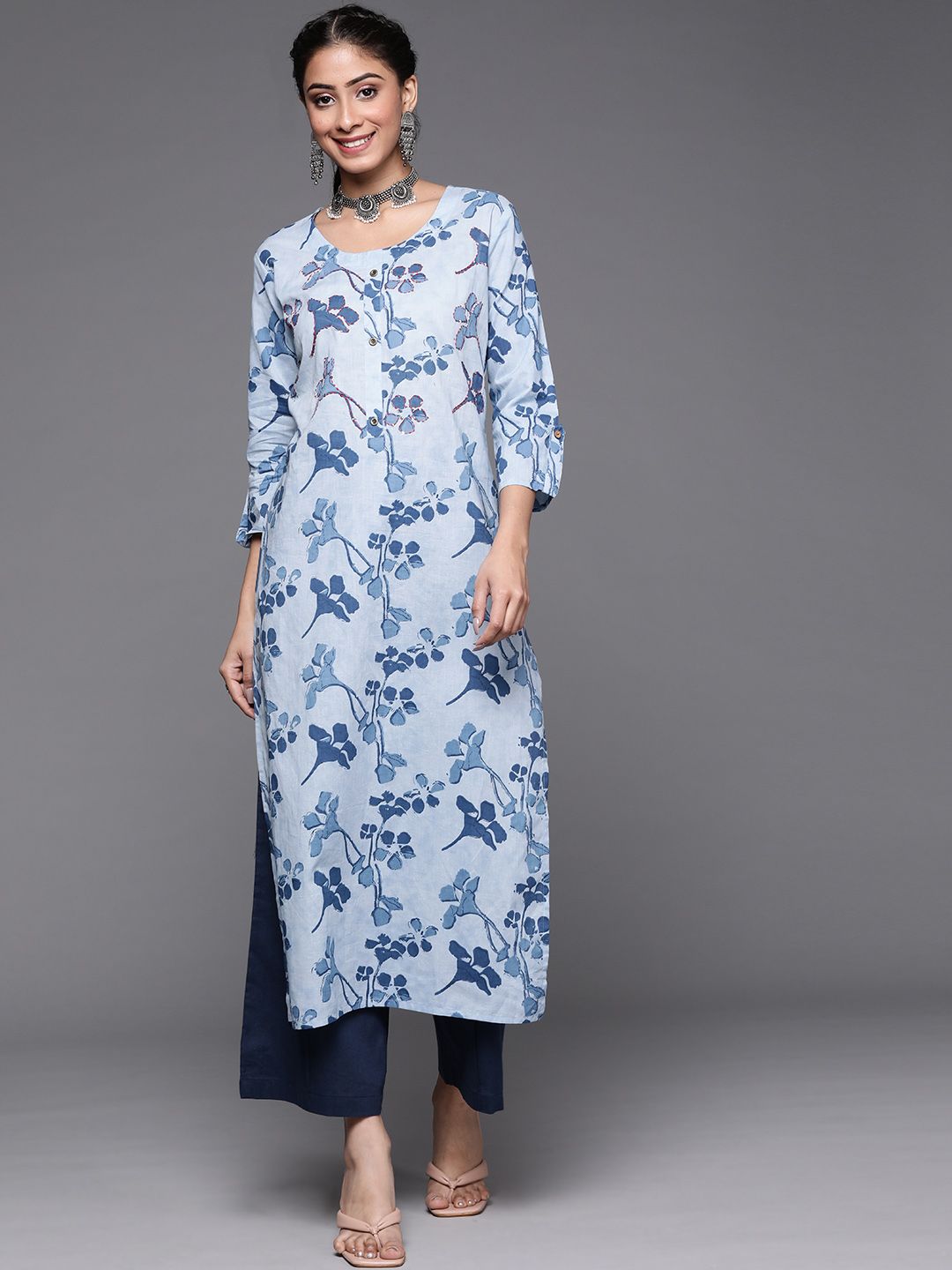 Varanga Women Blue Floral Printed Thread Work Sequinned Pure Cotton Kurta Price in India
