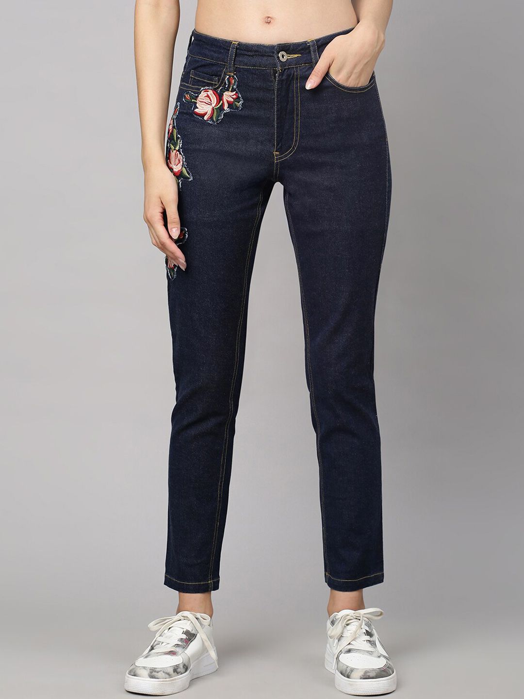 Chemistry Women Navy Blue Slim Fit Applique Stretchable Jeans Price in India