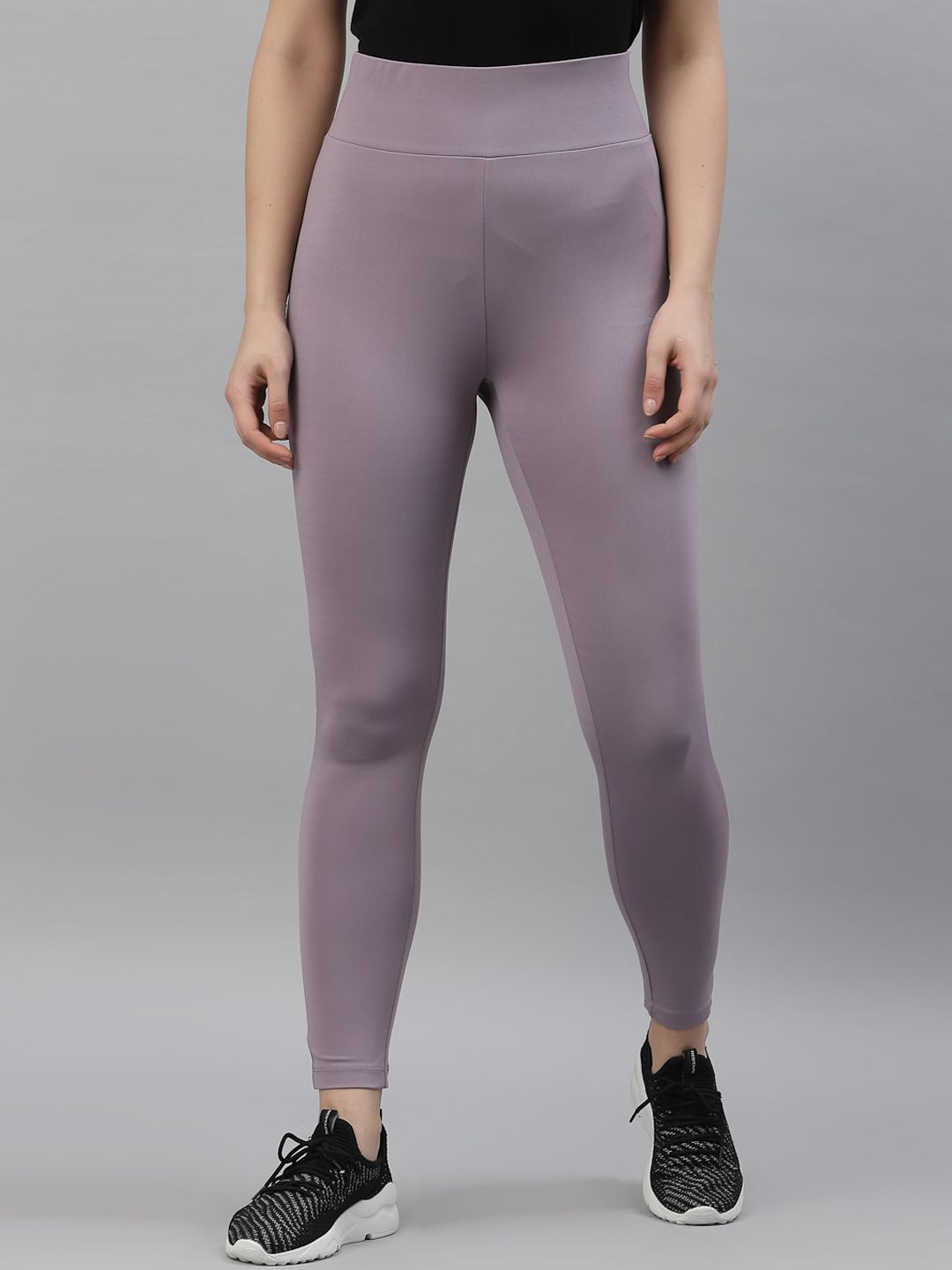 Red Tape Women Mauve Solid Sports Legging Price in India