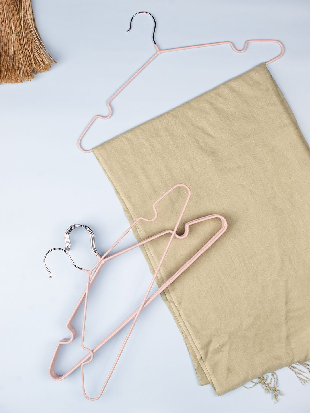 MARKET99 Set Of 6 Peach Solid Cloth Hanger Price in India