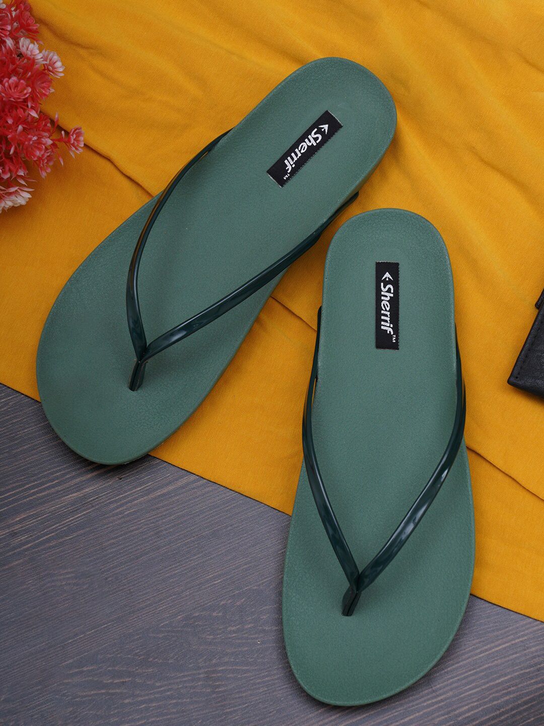 Sherrif Shoes Women Green & Black Rubber Thong Flip-Flops Price in India