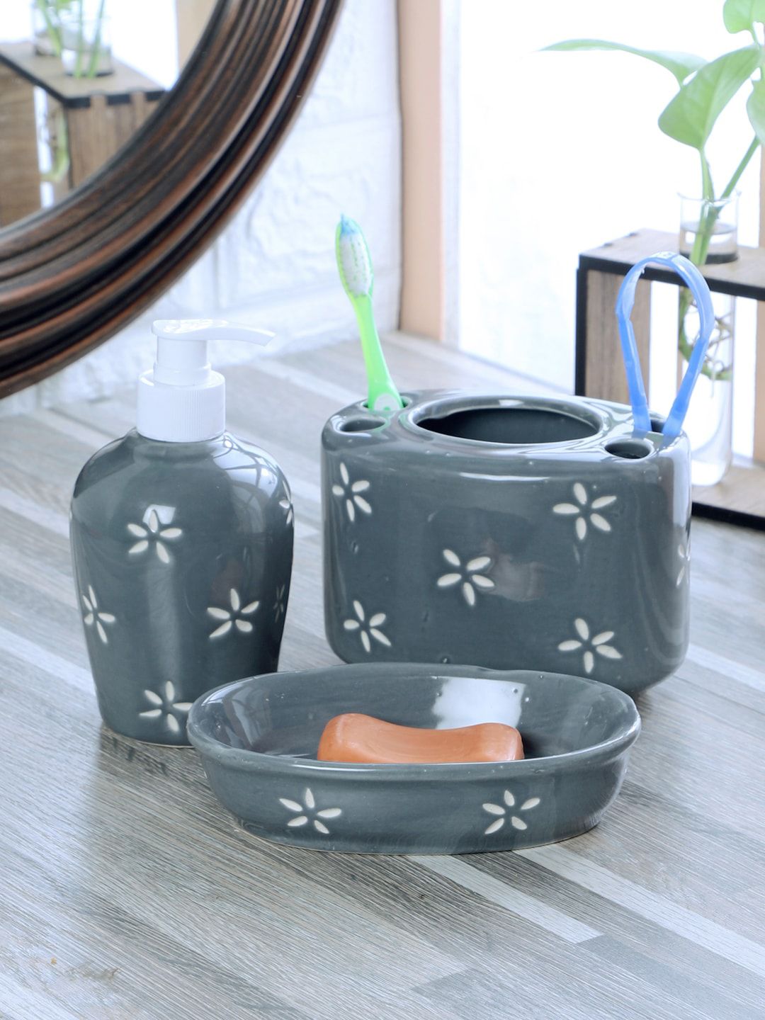 CDI Set Of 3 Grey & White Printed Ceramic Bathroom Accessories Price in India