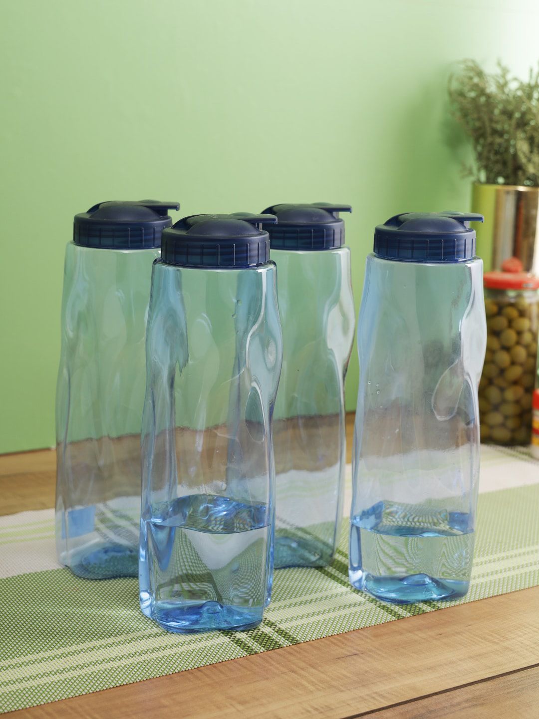 Lock & Lock Set Of 4 Transparent Solid Water Bottles With Lid Price in India