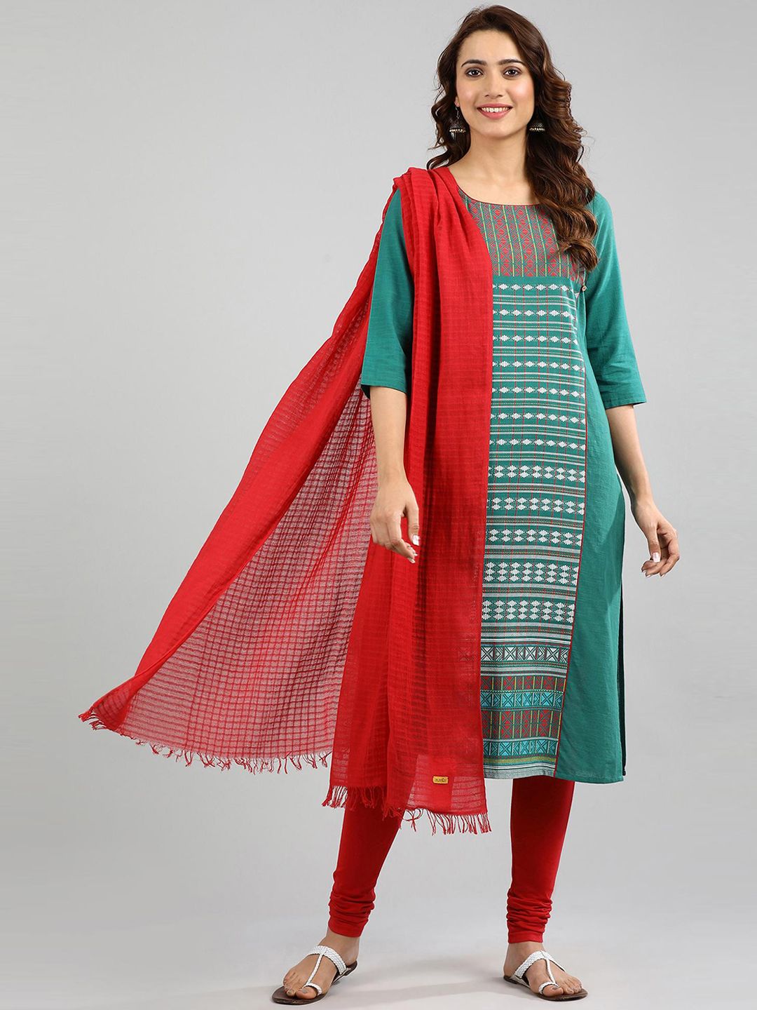 AURELIA Women Green & Red Geometric Thread Work Pure Cotton Kurta Price in India