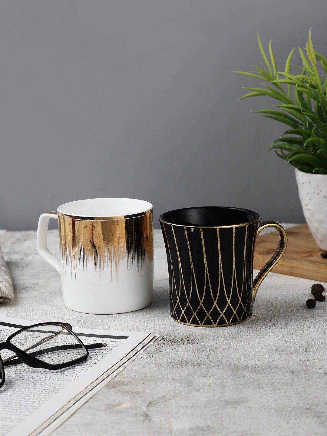 OddCroft Black & White Set of 2 Ceramic Tea Cups Price in India